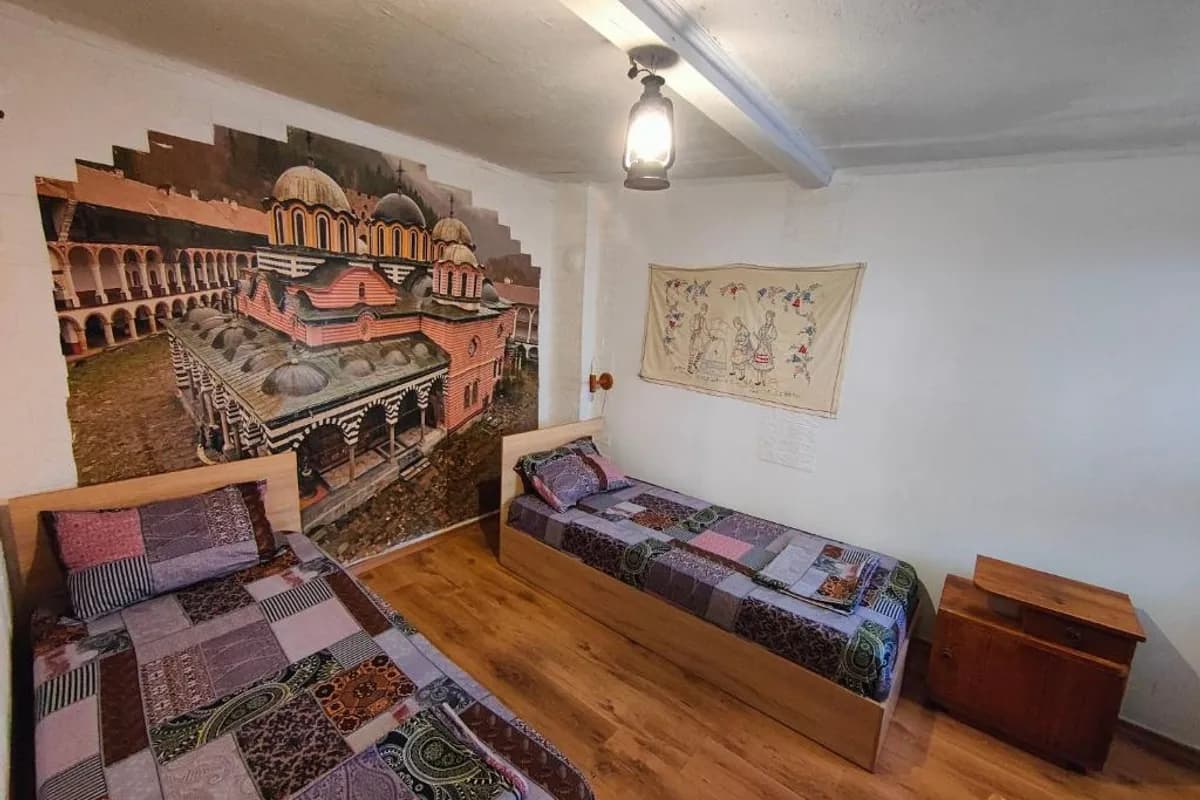 10 Coins Hostel & tours photo 2