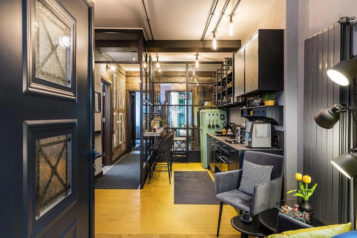 5 Vintage Guest House photo 3