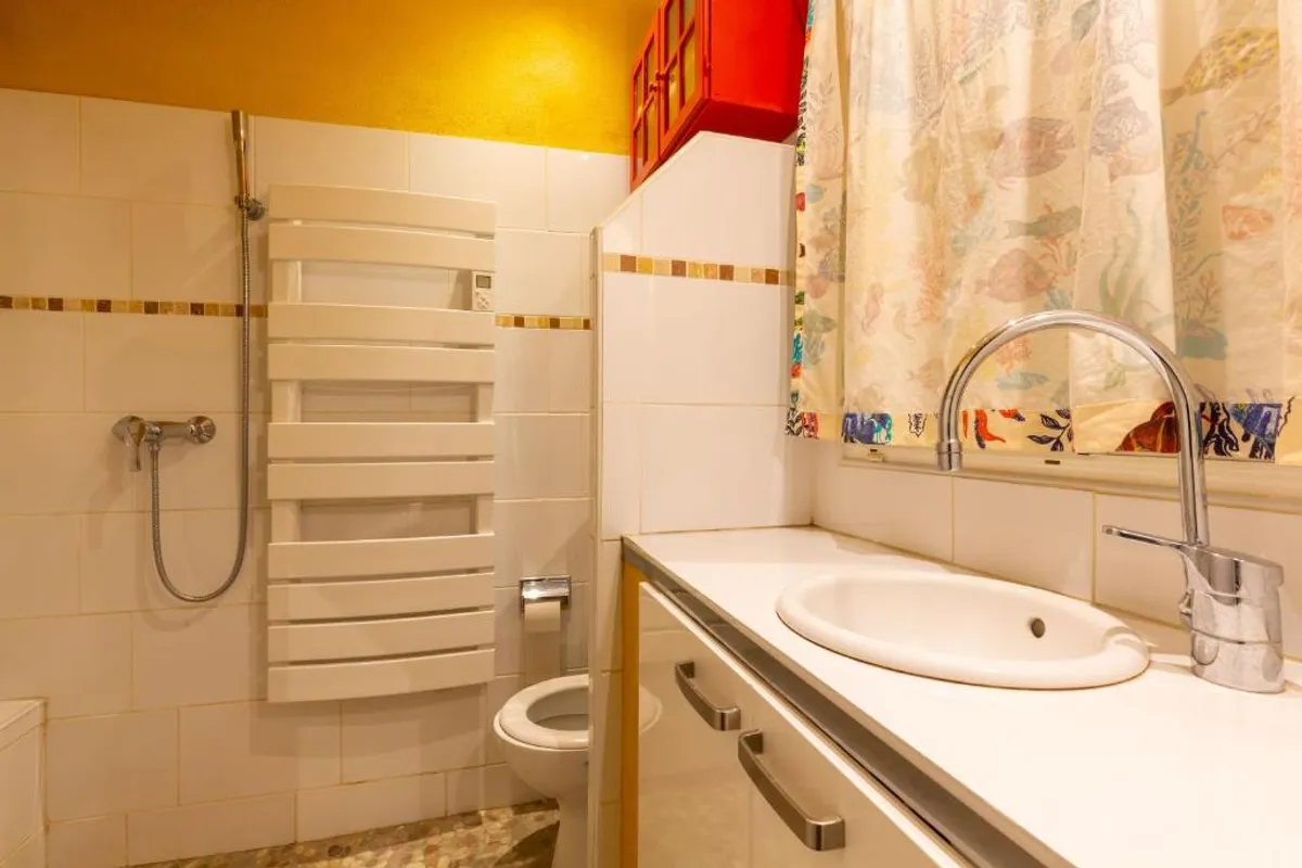 Dorm Hostel Camp Backpackers La Girelle photo 2