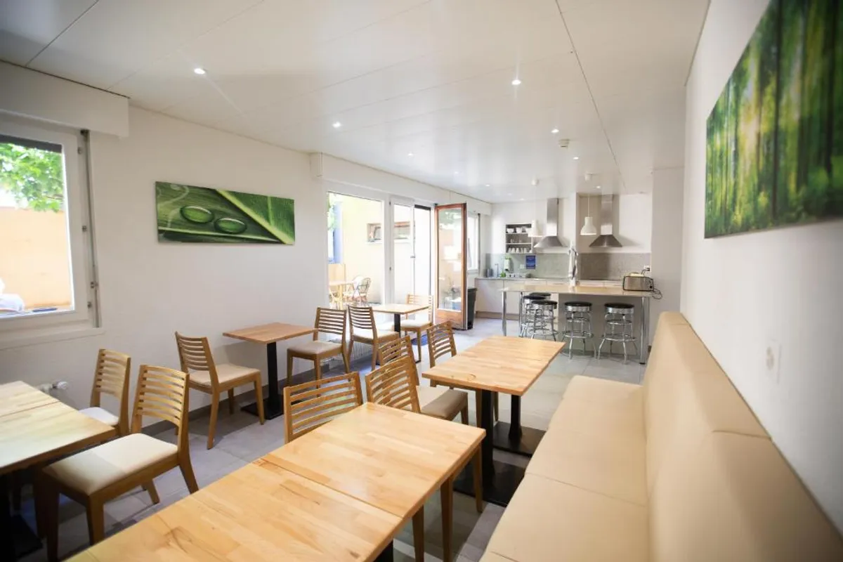 City Hostel Geneva photo 4