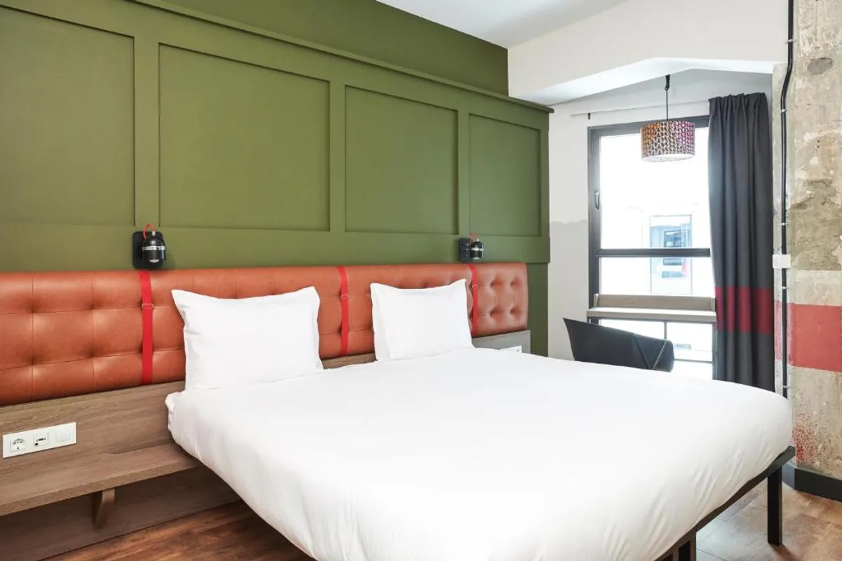 Generator Madrid photo 4