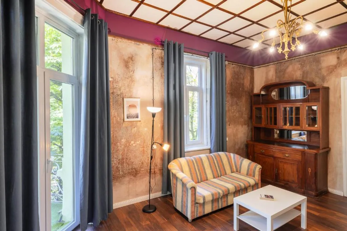 The Green Bar House photo 4