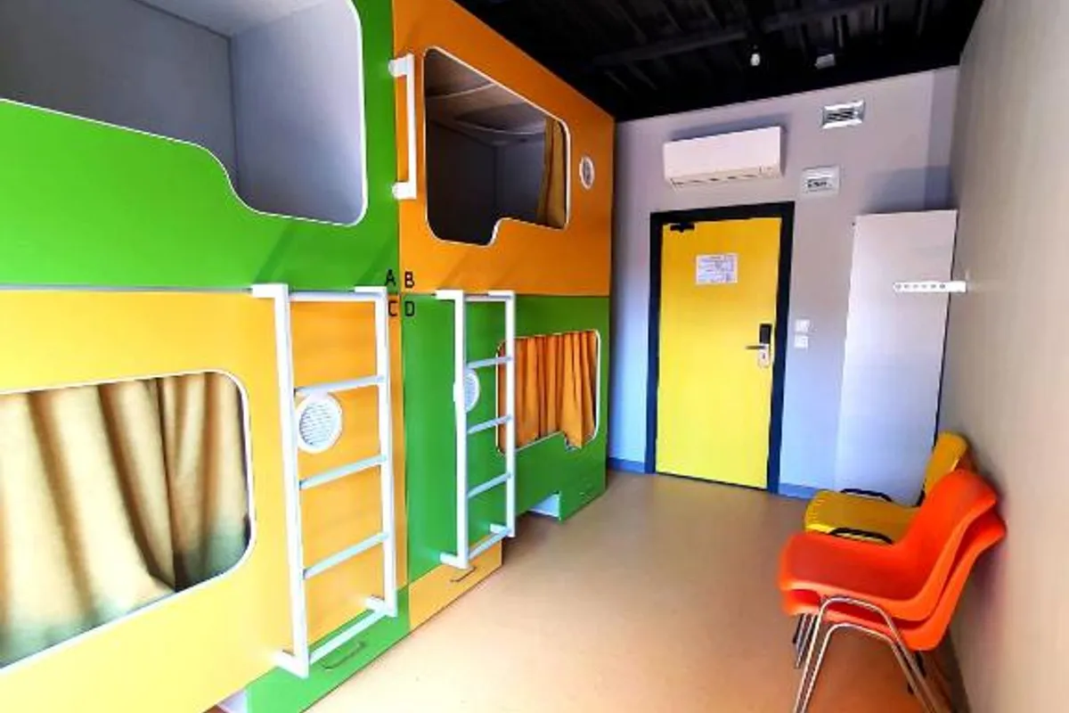 Green Cube Capsule Hostel photo 2