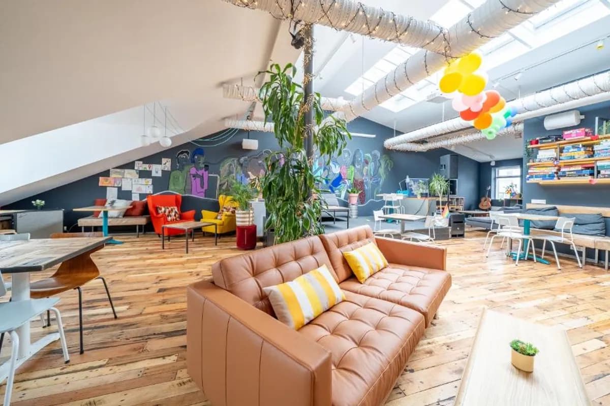 Loft - HI Eco Hostel photo 3