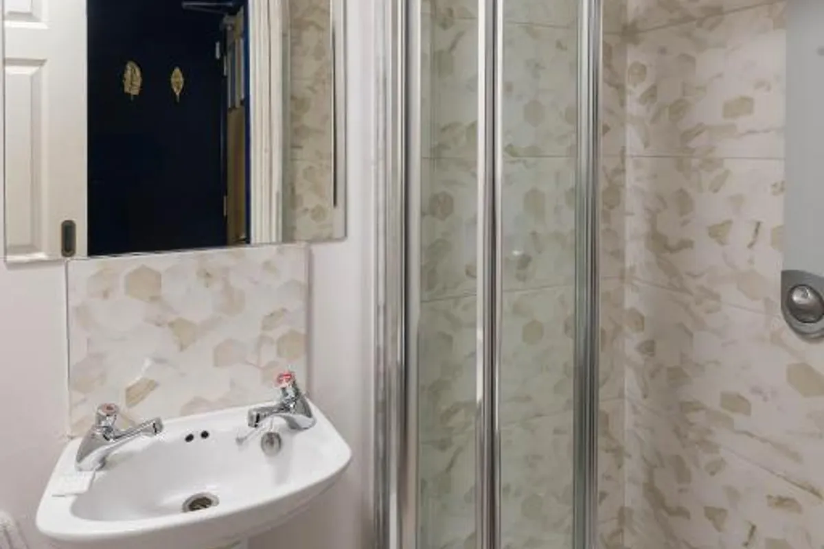 Sheilas Tourist Hostel photo 3