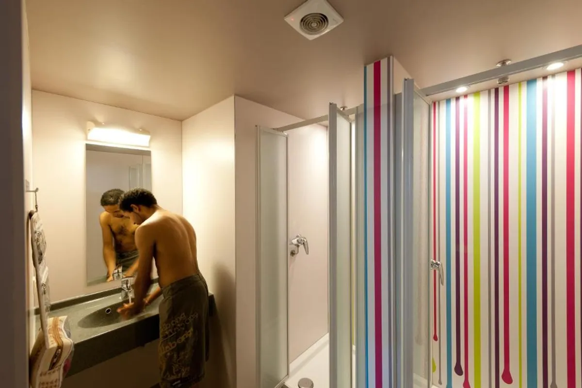 Sleep Well Youth Hostel photo 3