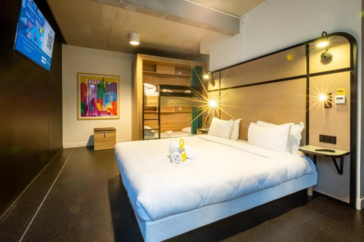 The People - Paris Marais photo 2