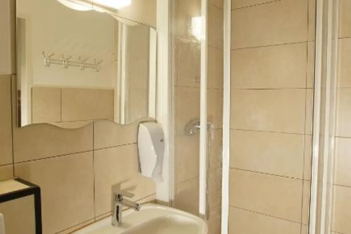 Westend City Hostel photo 2