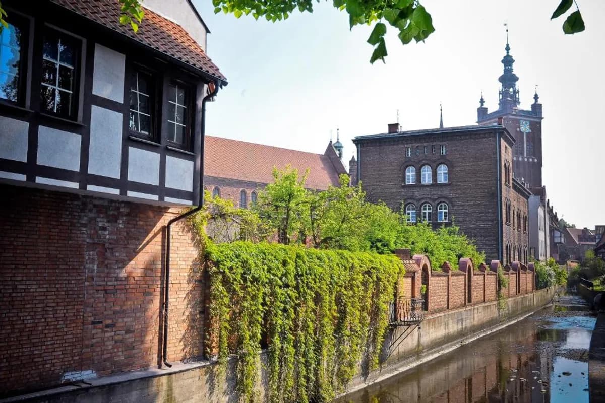 World Hostel - Old Town photo 2