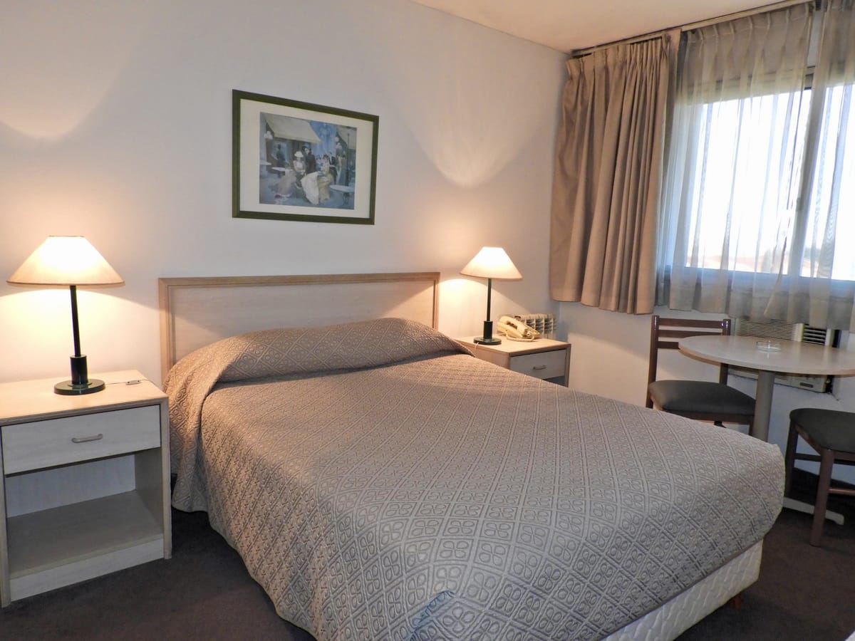 Hotel Tres Cruces photo 2