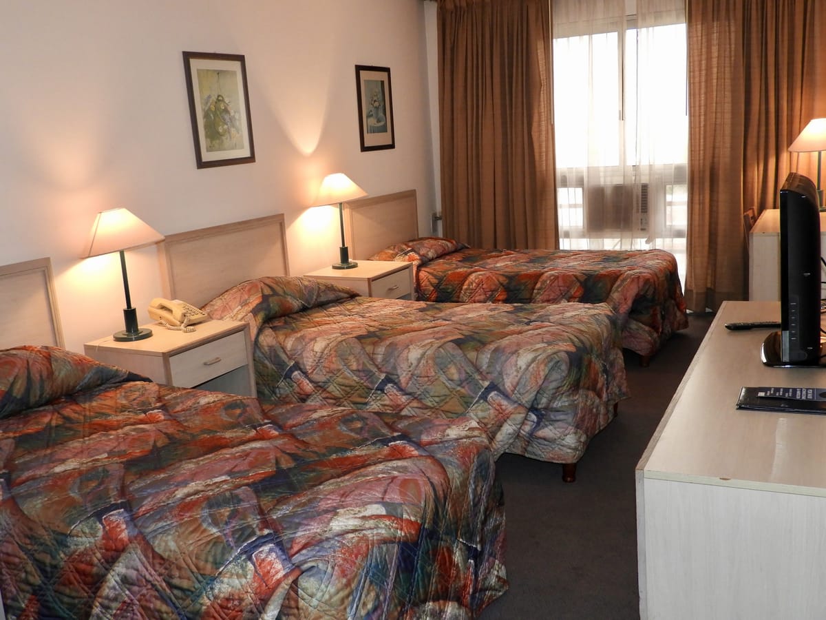 Hotel Tres Cruces photo 4
