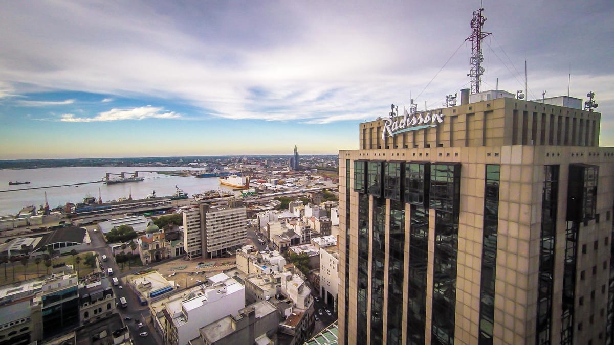 Radisson Montevideo Victoria Plaza Hotel photo 4