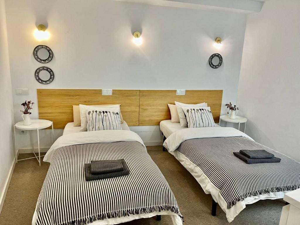 Hola Hostel Alicante photo 2