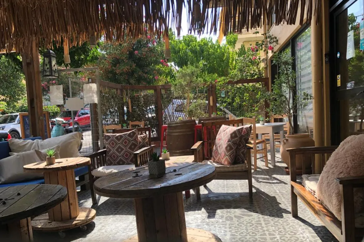 Rhodes Backpackers Boutique Hostel and Apartments photo 4