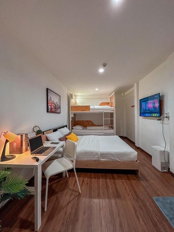 Click Hostel photo 1