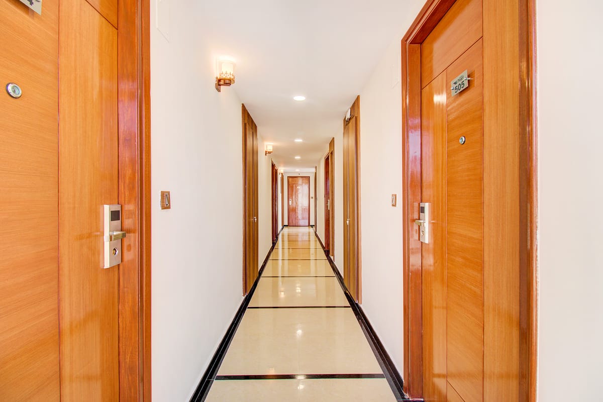 FabHotel The Royal Suites - Hotel in BTM Layout photo 3