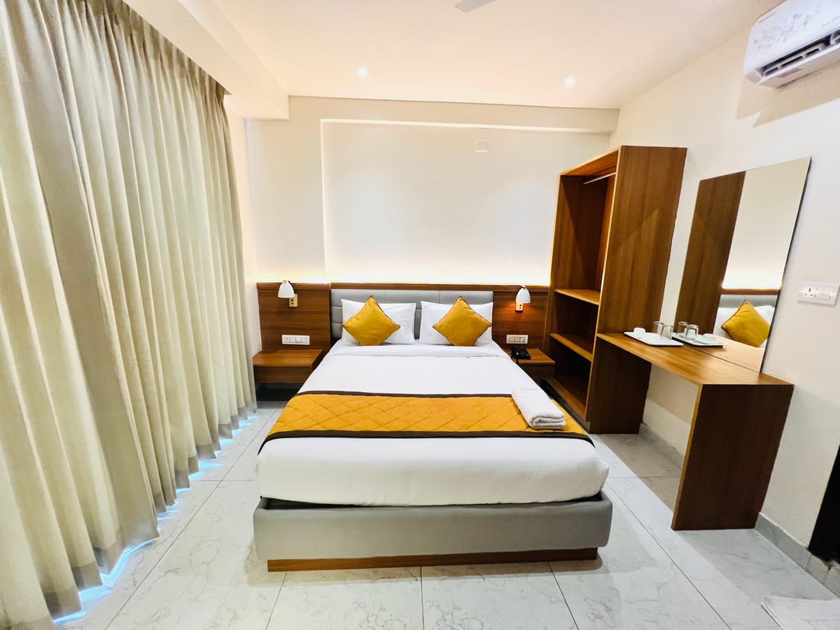 sterling wood hotel photo 2