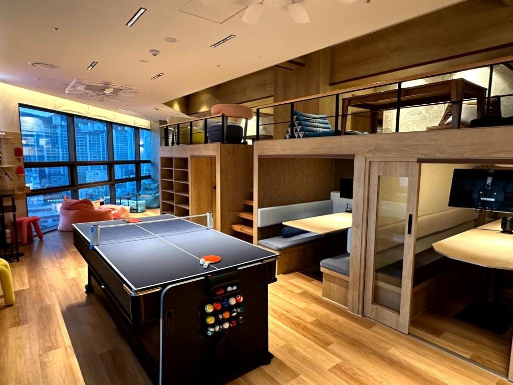 Nomad Live Hostel photo 3