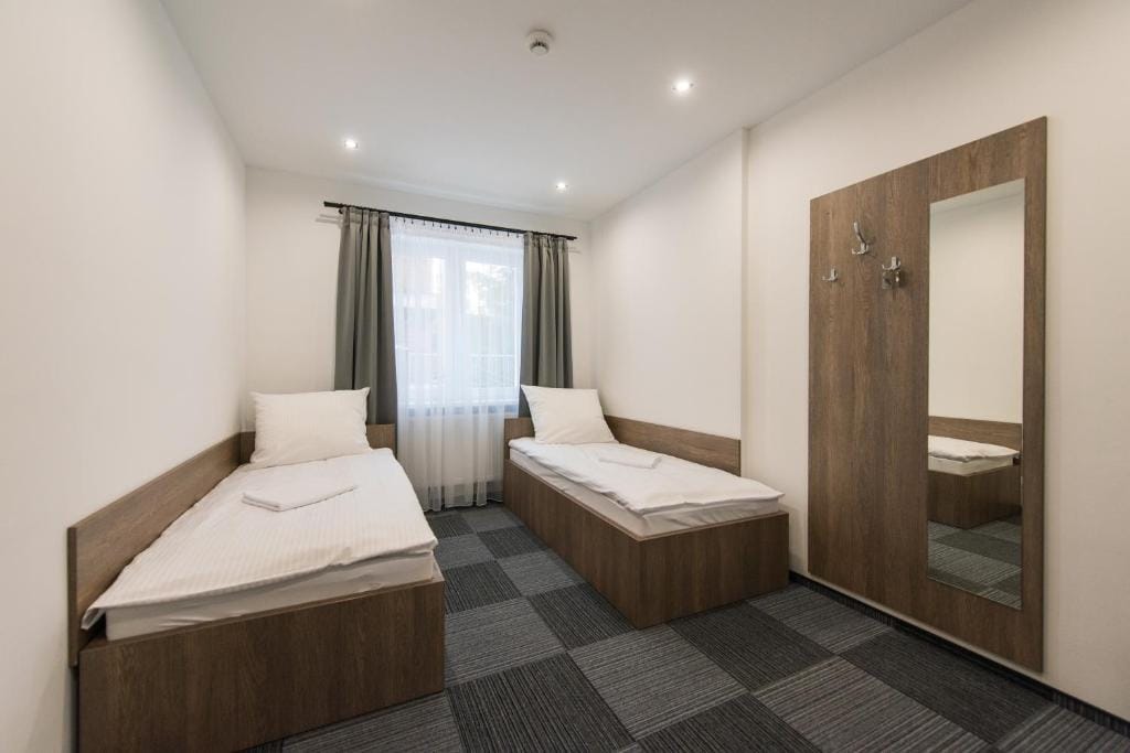 Hostel SMS FREE PARKING photo 2