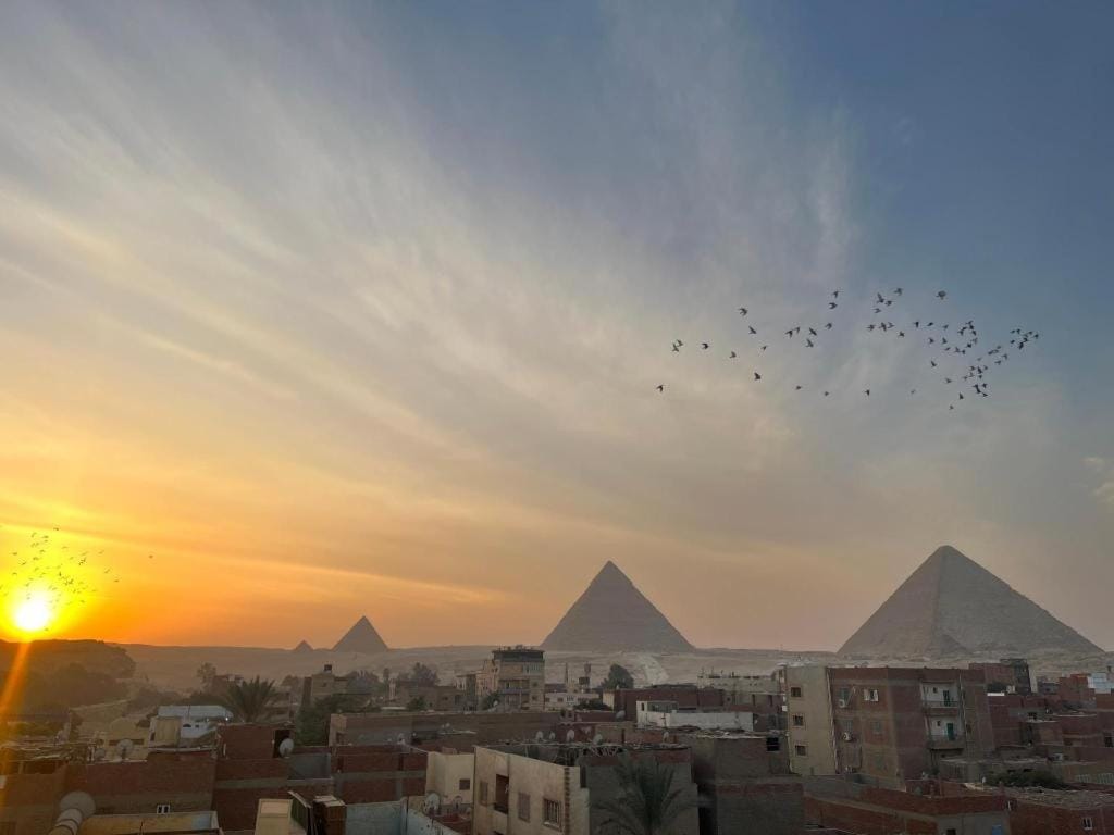 Zein Pyramids View - Guest House