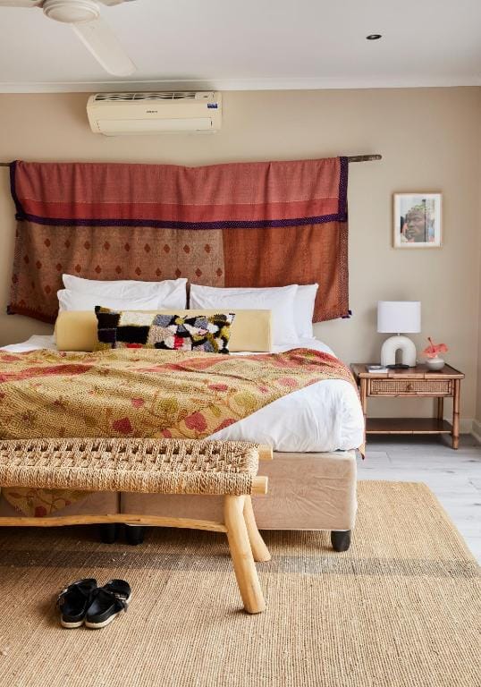 THE BIG - Luxury Backpackers