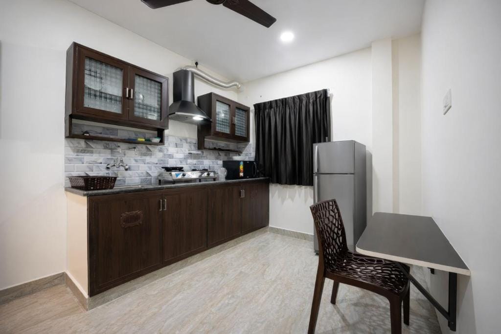 Rayzen Stays & Backpackers Hostel photo 3