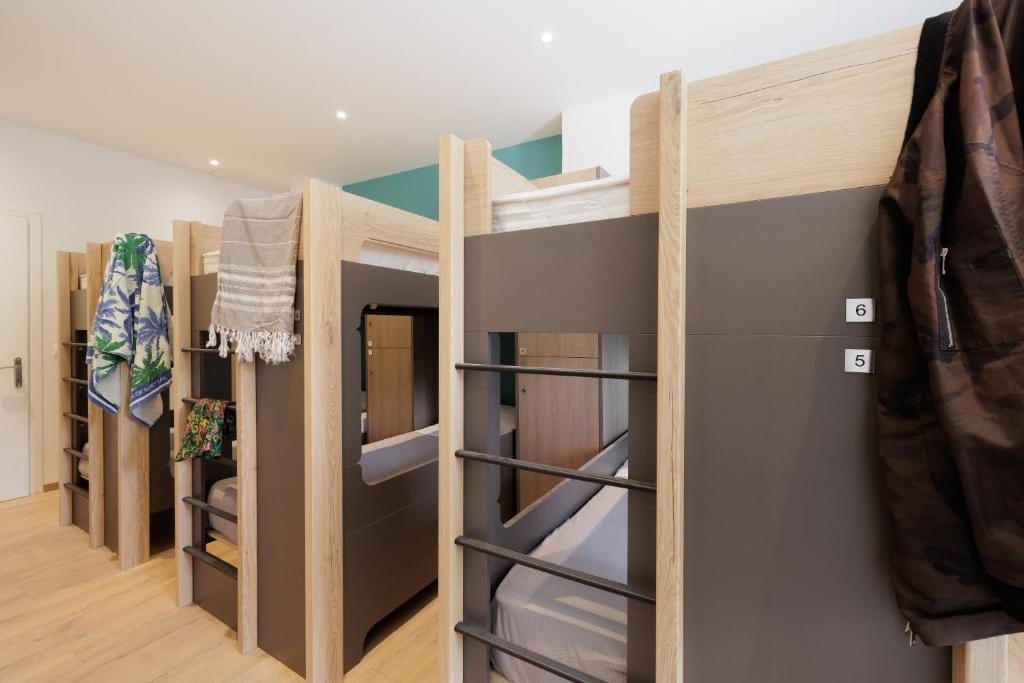 Local Hostel & Suites photo 2
