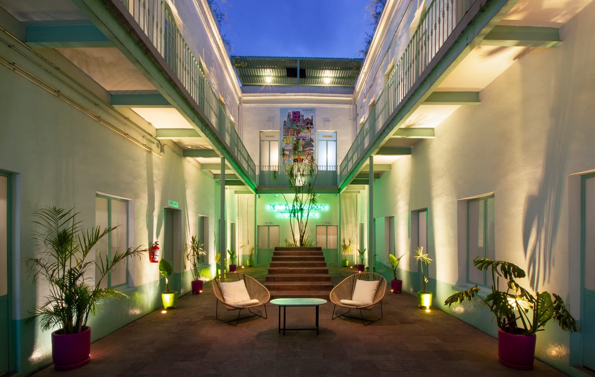 Hostal CASA MX alameda