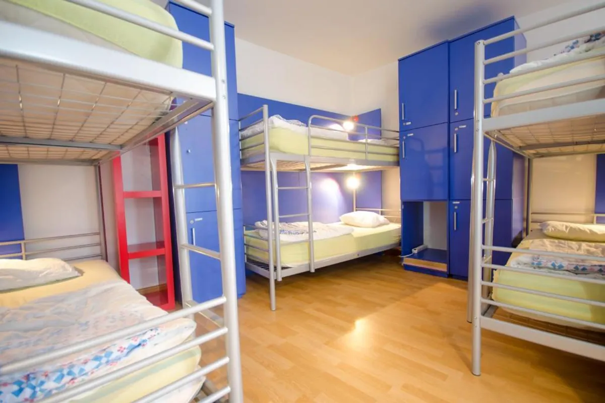 H2O Hostel photo 2