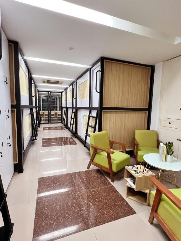 Hanoi Railway Capsule Hostel photo 3