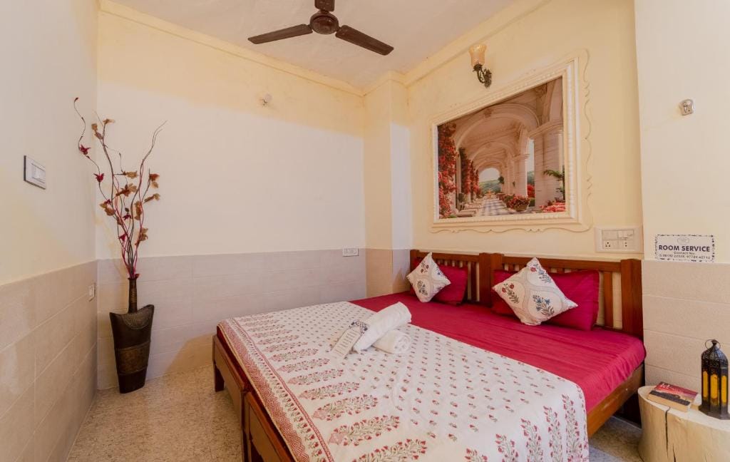 Travellers Village Resort -City Centre Near Jal Mahal Jaipur