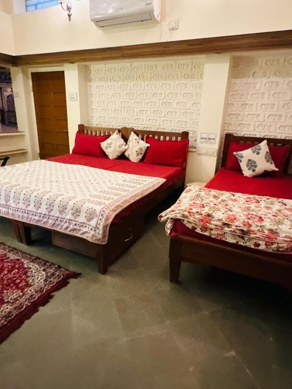 Travellers Village Resort -City Centre Near Jal Mahal Jaipur photo 3