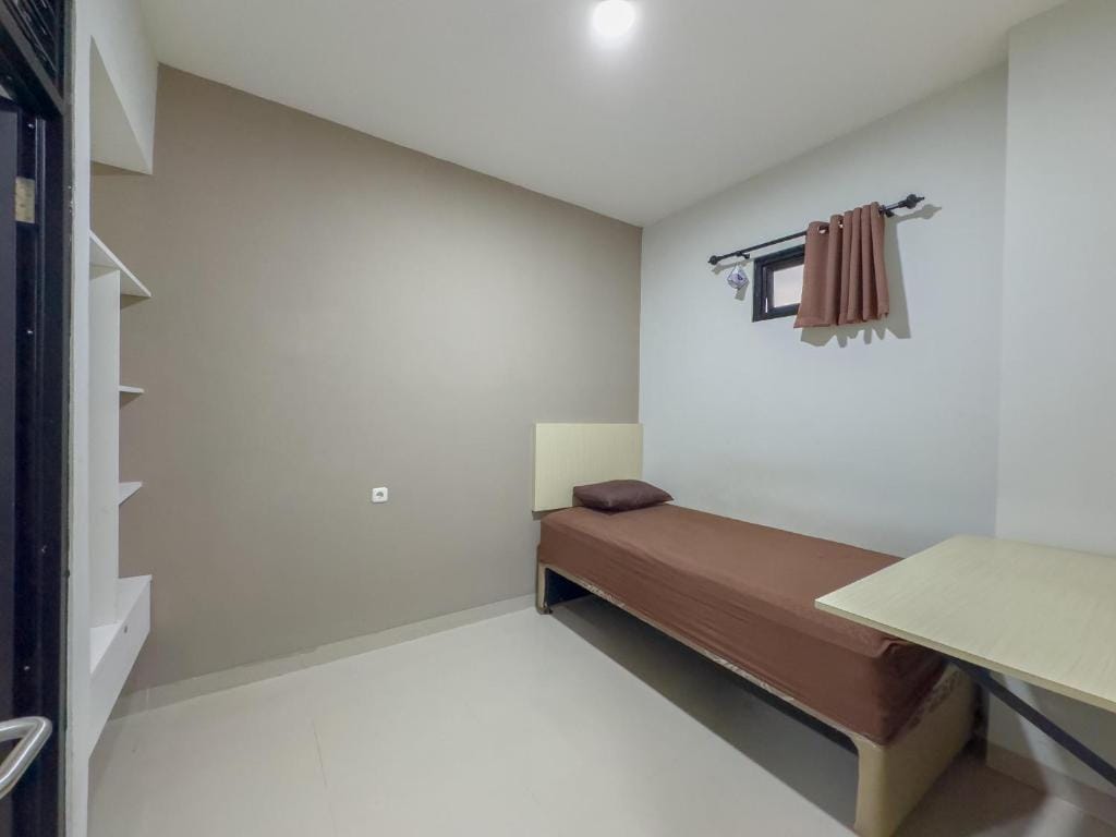 Beranda Istirahat Meruya photo 2
