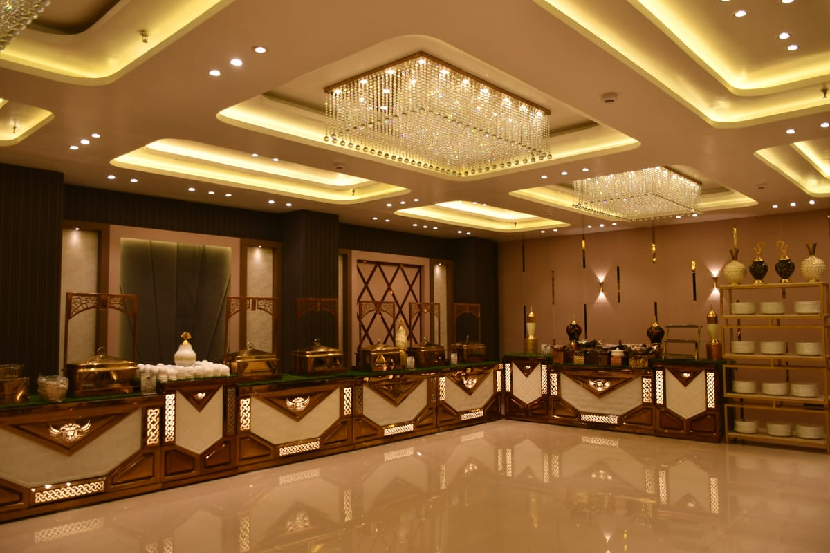 Hotel Majestic Grand photo 2