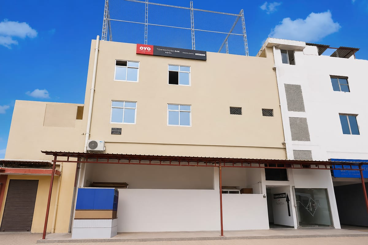 OYO Townhouse Oak Fazalganj Formerly RR Grand photo 4