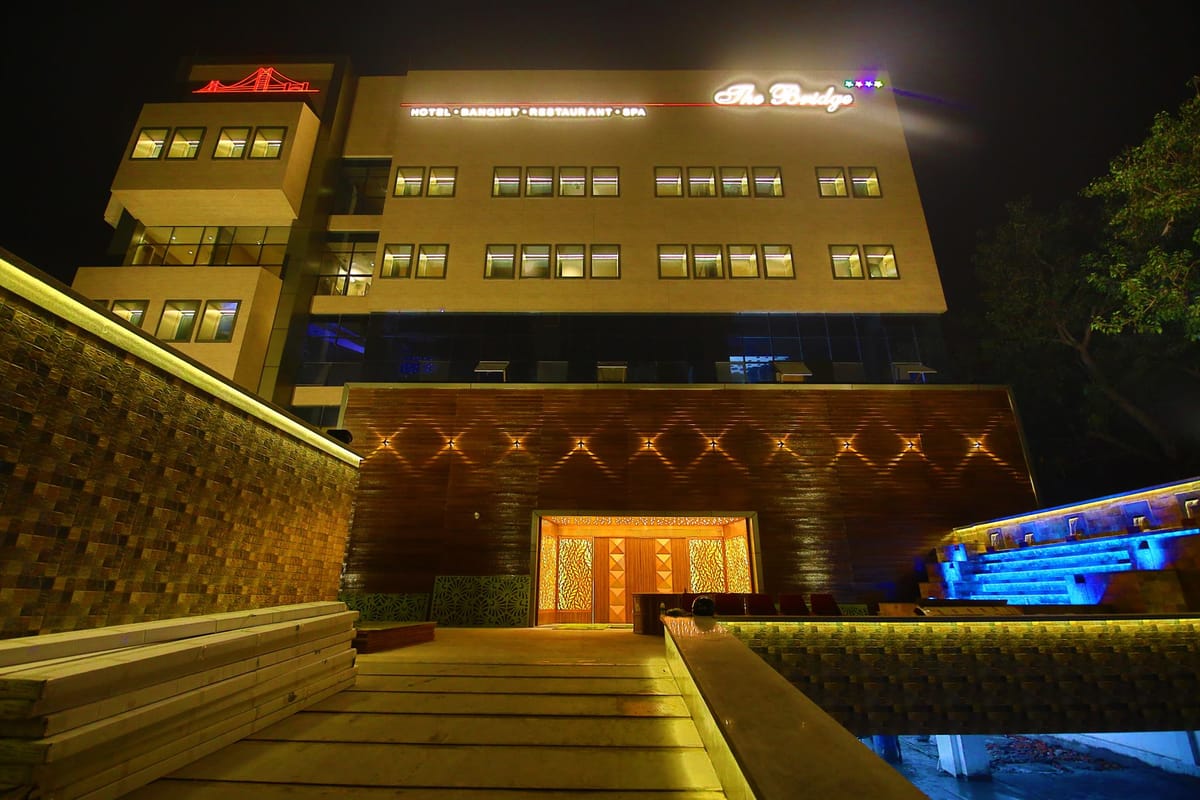 The Bridge Hotel photo 3