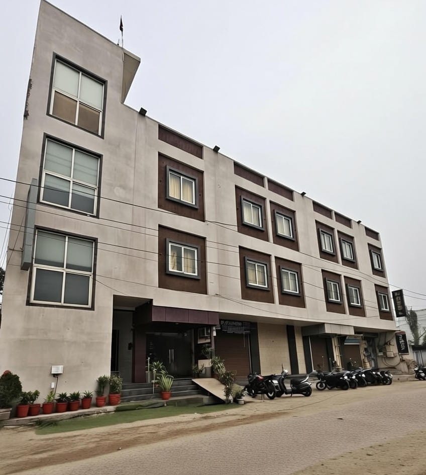 THE IMPERIAL HOTEL AND CONVENTION CENTRE photo 3