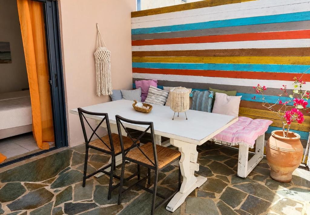 Votsalon Beach House - 30 meters from Alykes Beach