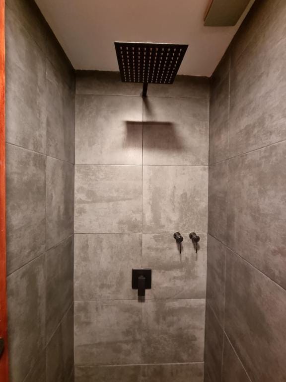 Compass House photo 3