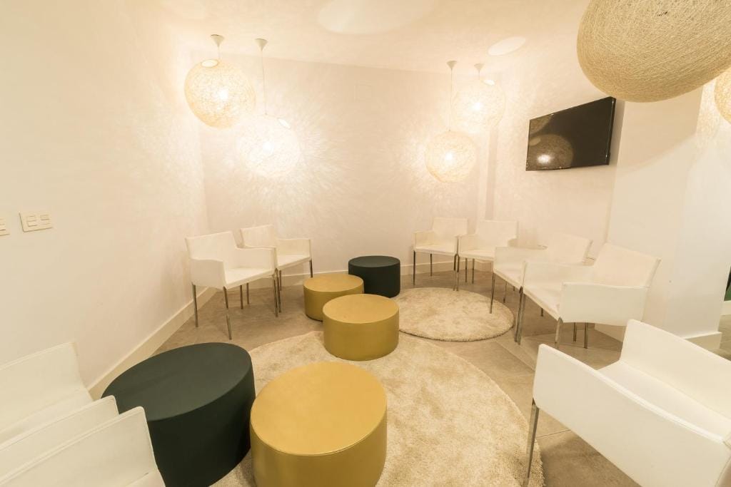 GLOBETROTTER HOSTEL, by Albany photo 3