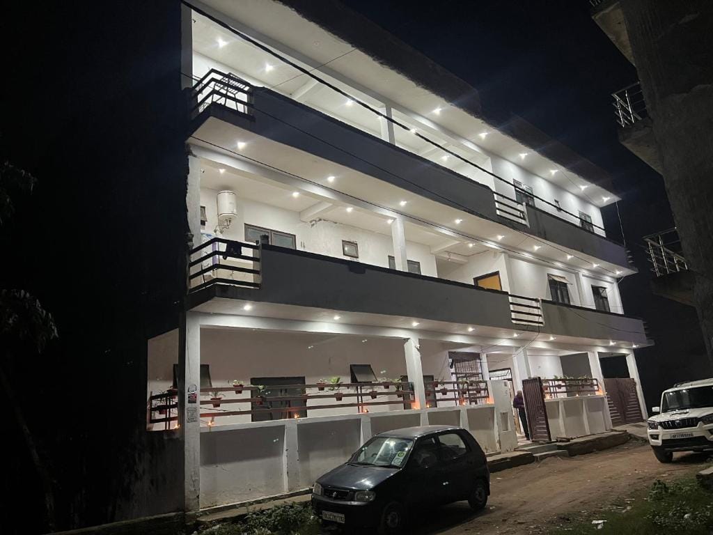 BNT BOYs HOSTEL photo 2