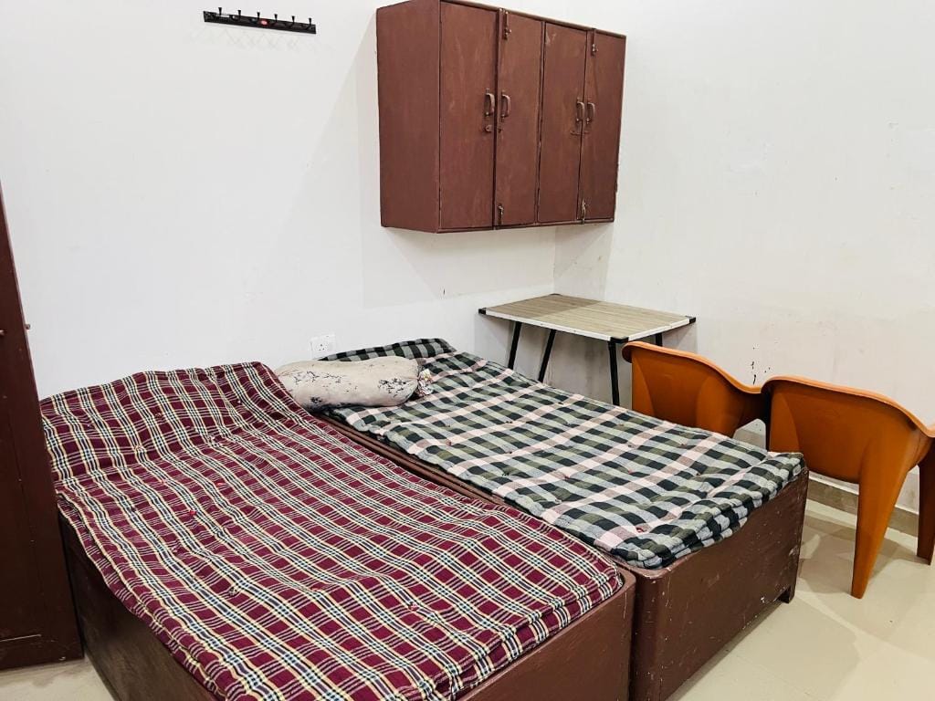 BNT BOYs HOSTEL photo 4
