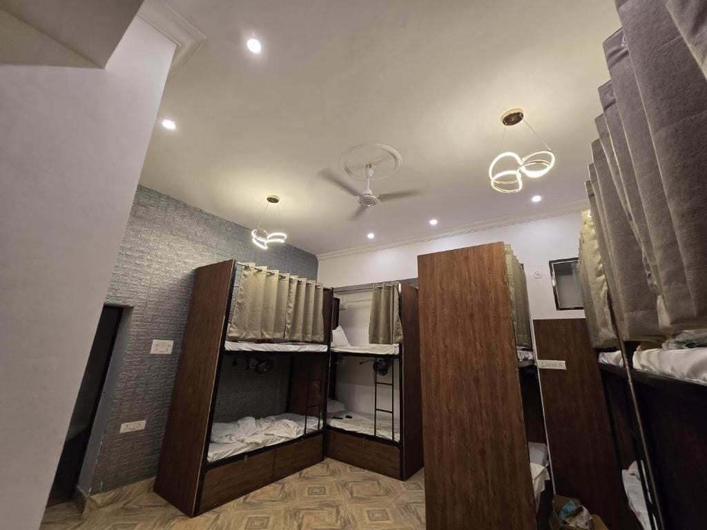Green Olive GoStays Best Dormitory and Rooms in Lucknow photo 2