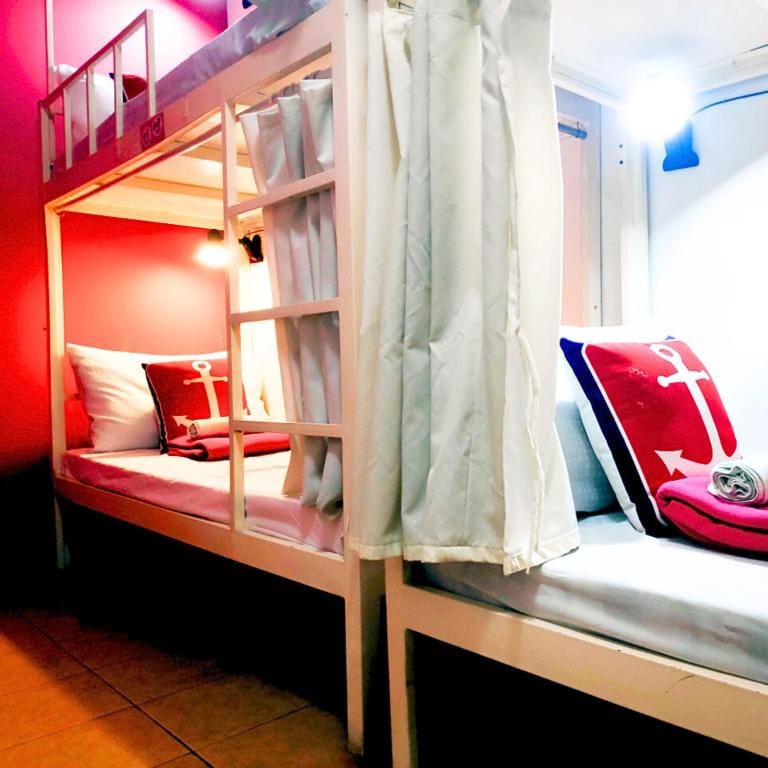 Crossroads Hostel Manila photo 2