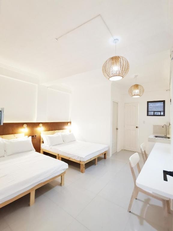 NomadsMNL Airport Hostel photo 2
