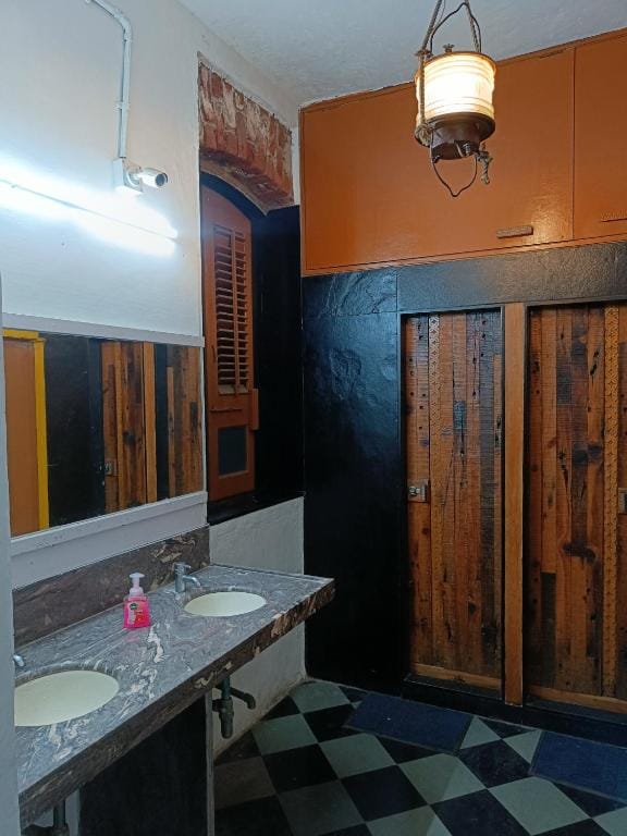 Hostel Vasantashram CST Mumbai, Free Wifi with 1940s Retro vibe photo 3