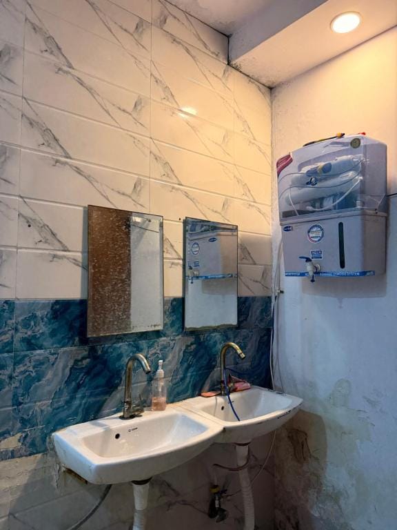 Cozy Inn Hostel photo 3