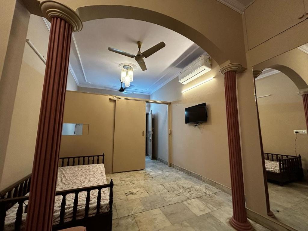 SREA Homestead Dormitory photo 4