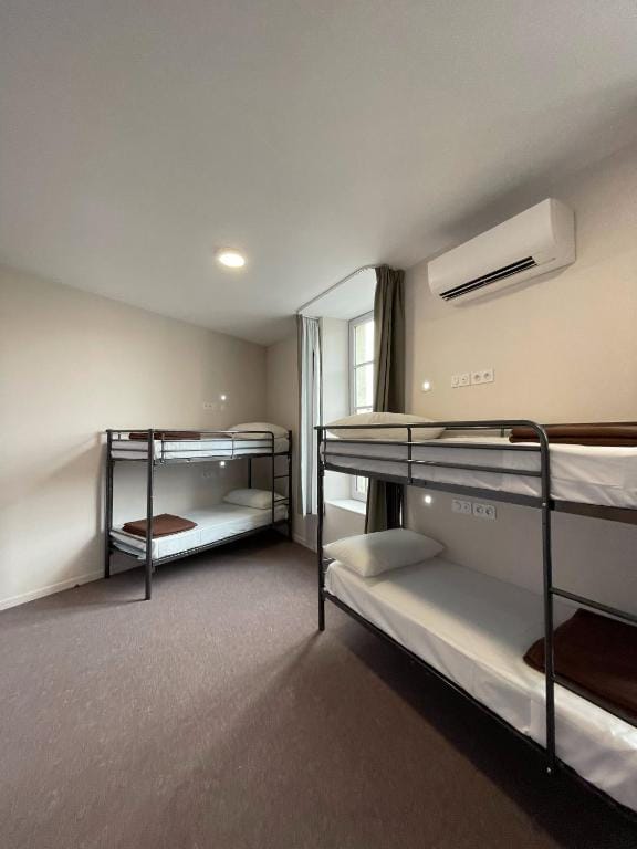 Hostel Flamingo Nîmes Gare Centre photo 2