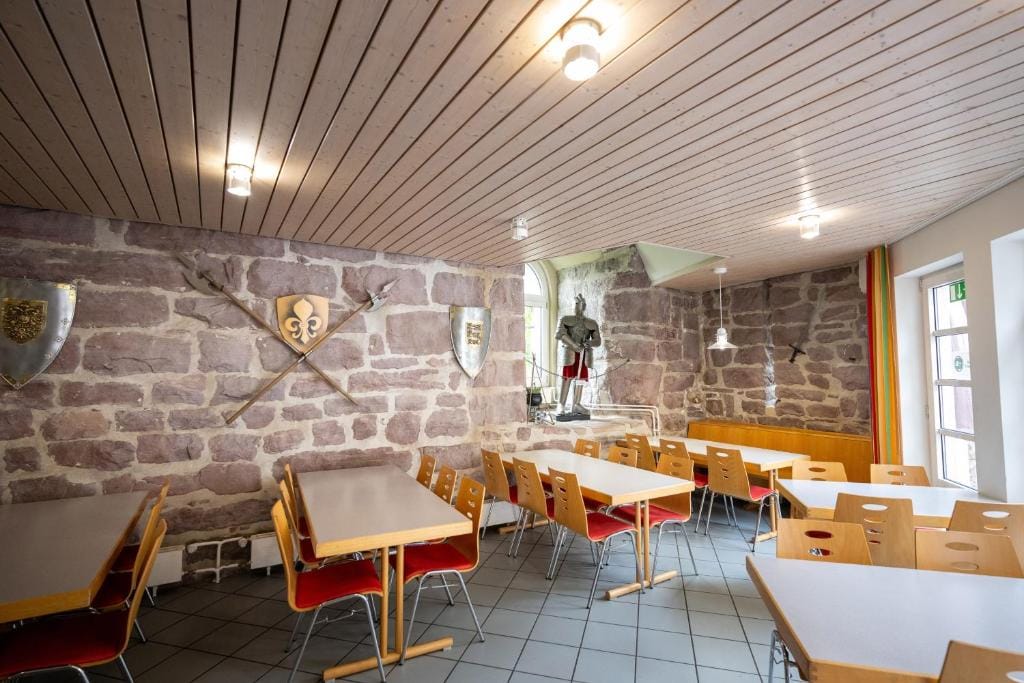 Jugendherberge Burg Rabeneck Pforzheim photo 4